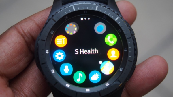 Samsung Galaxy watch app screen with the Contacts app